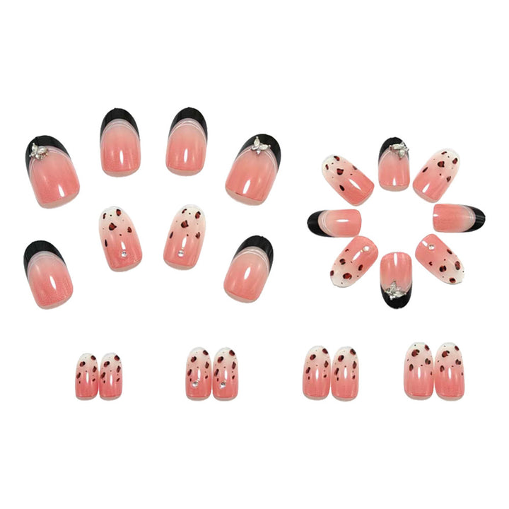 Artificial nails in a modern style with elegant embellishments Bowlift