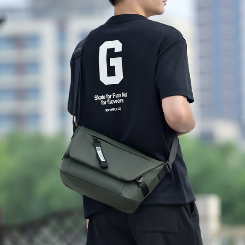 Modern Urban Office Messenger Bag Bowlift