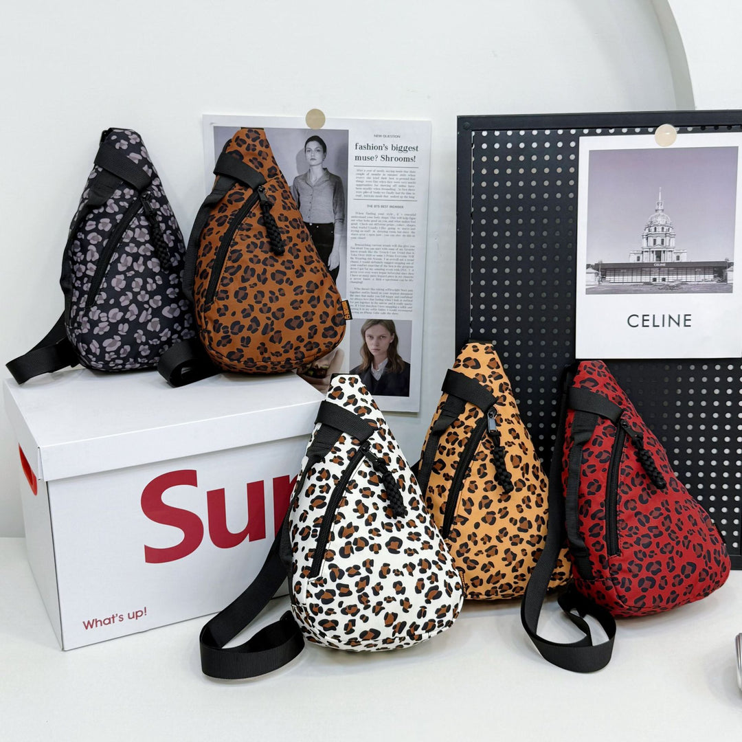 Crossbody bag with leopard print Bowlift