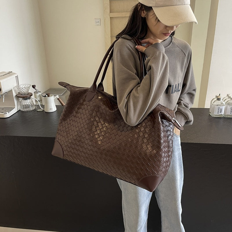 Handcrafted ven Leather Weekend Bag Bowlift