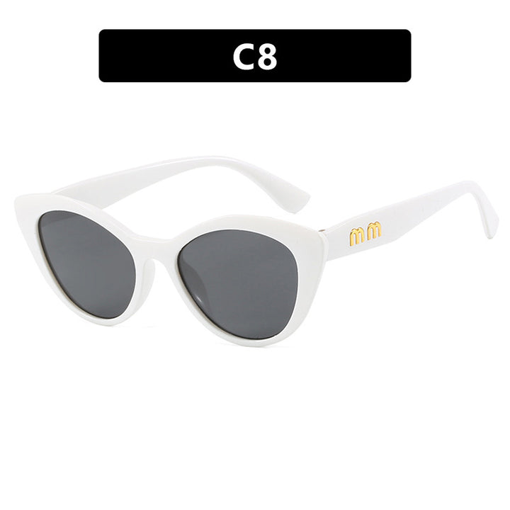 Ladies extravagant Cat-Eye sunglasses with protective UV filter Bowlift