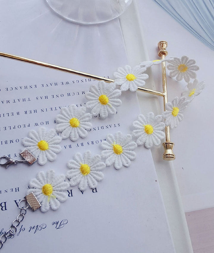 Flower Bracelet Bowlift