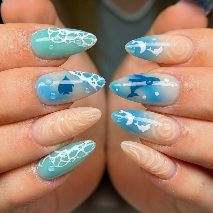 Underwater-themed art nails Bowlift