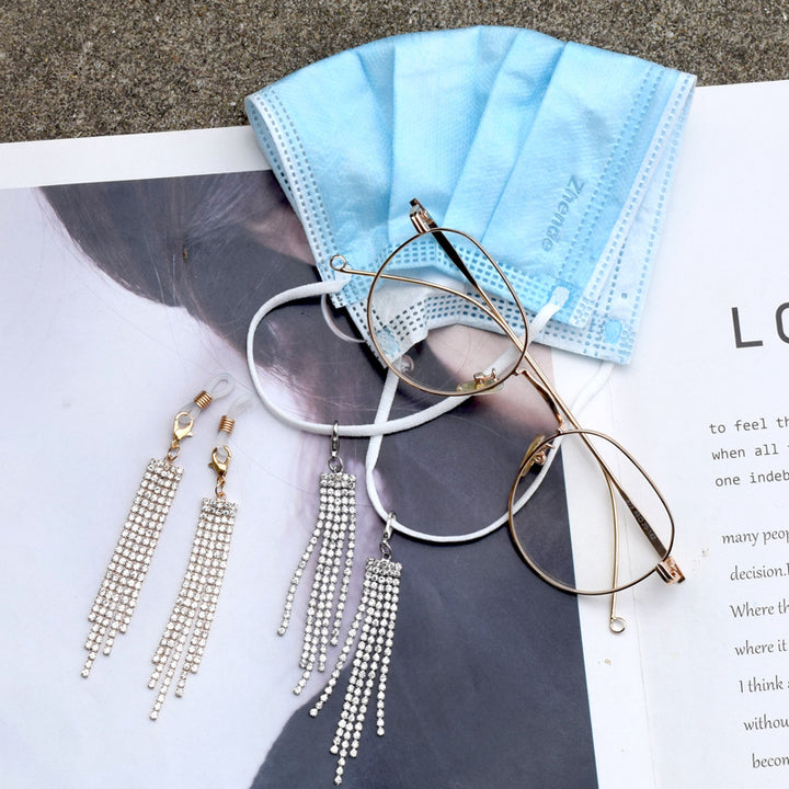 Glamorous Rhinestone Eyewear Chain Bowlift