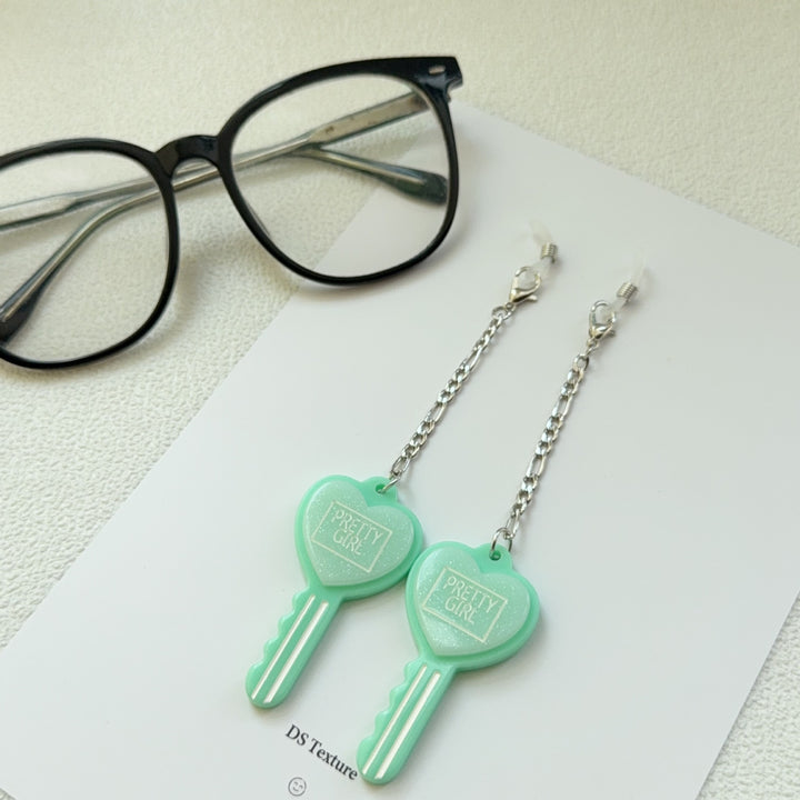 Heart-Shaped Key Dangle Earrings Bowlift