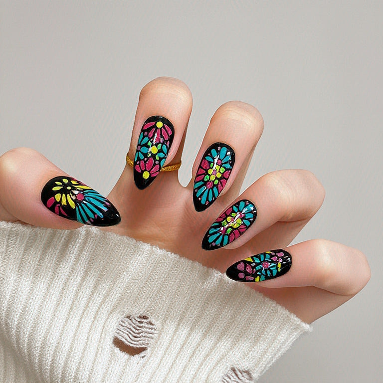 Artificials nails with colorful flower pattern Bowlift