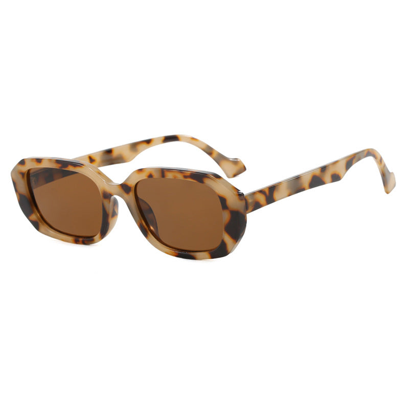 Ladies fashionable sunglasses with elegant geometric design Bowlift
