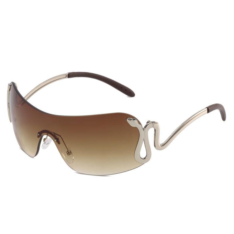 Ladies futuristic sports sunglasses with playful design Bowlift