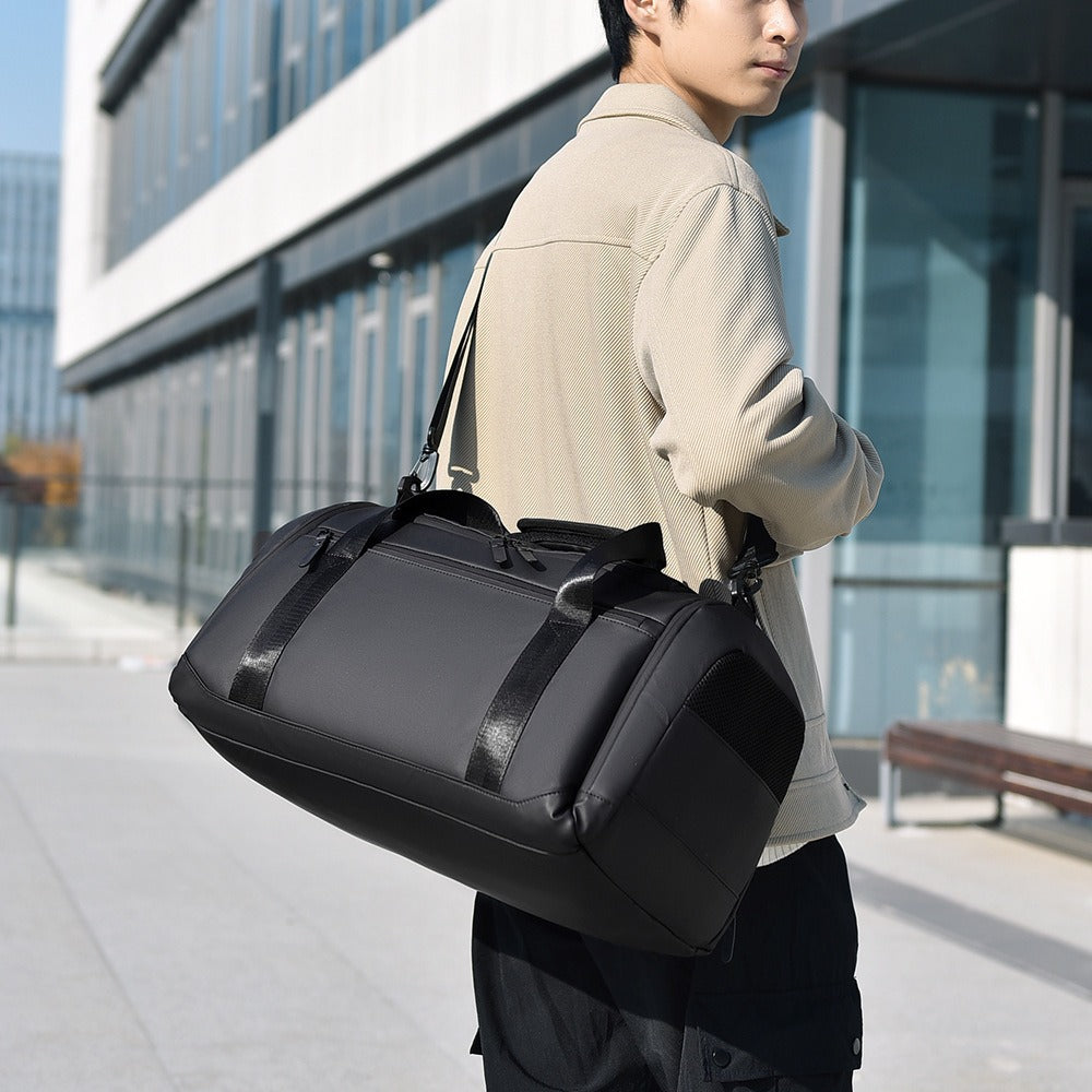 Everyday travel bag with spacious main compartment and innovative organization Bowlift