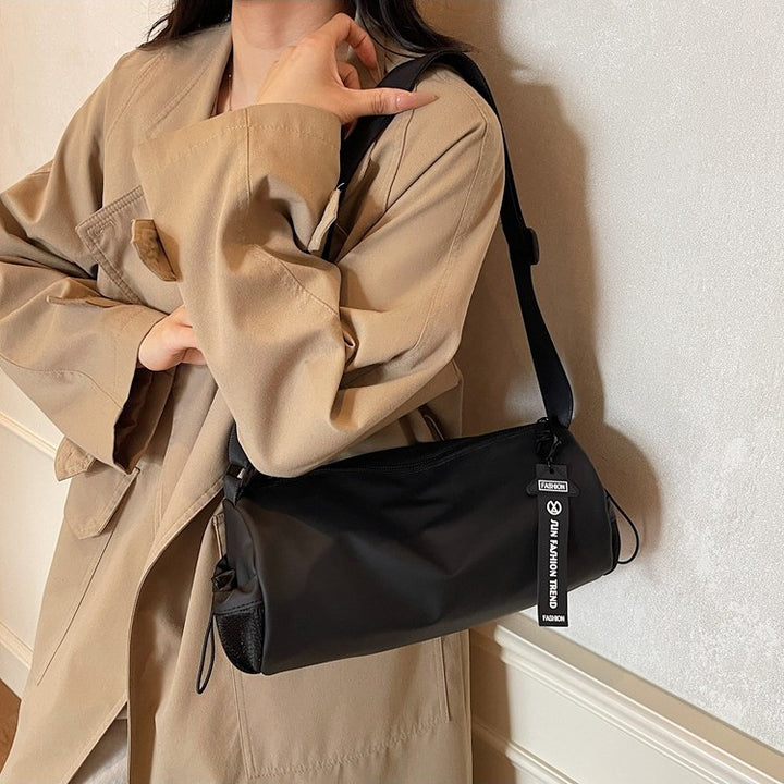 Fashionable clutch bag Bowlift