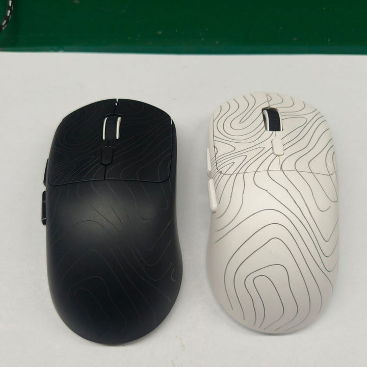 Ergonomic Gaming Mouse with Customizable Rgb Lighting System Bowlift