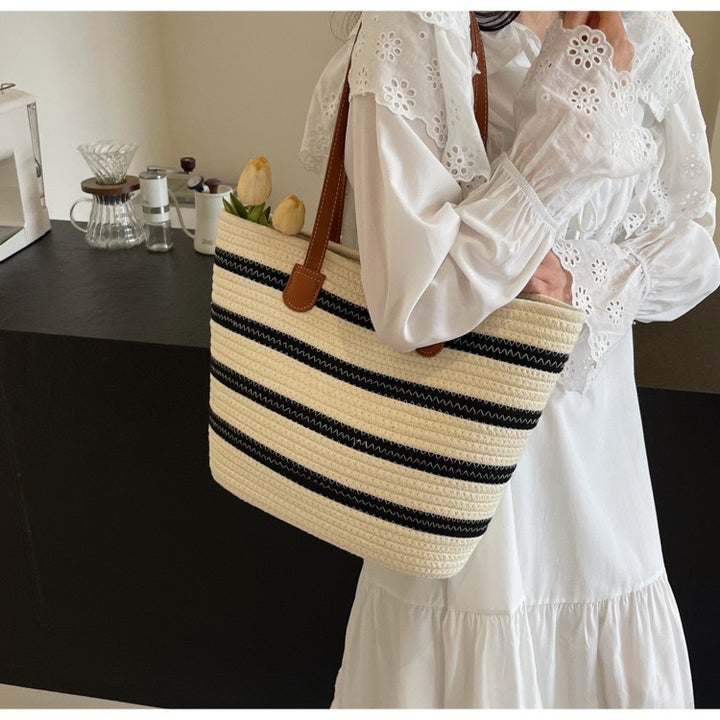 Casual tote bag with stylish stripe pattern Bowlift