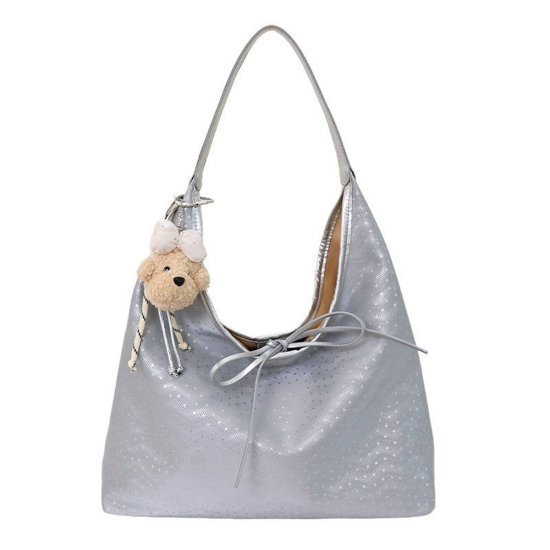 Chic Hobo Bag Bowlift