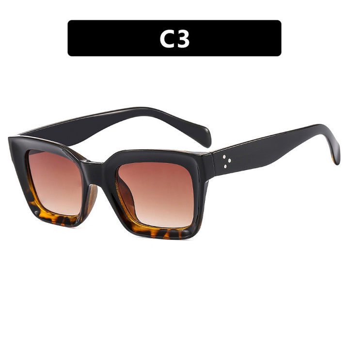Women's oversized sunglasses with distinctive design Bowlift
