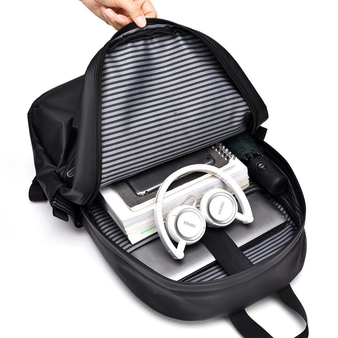 Practical backpack with water-repellent material and ergonomic design Bowlift