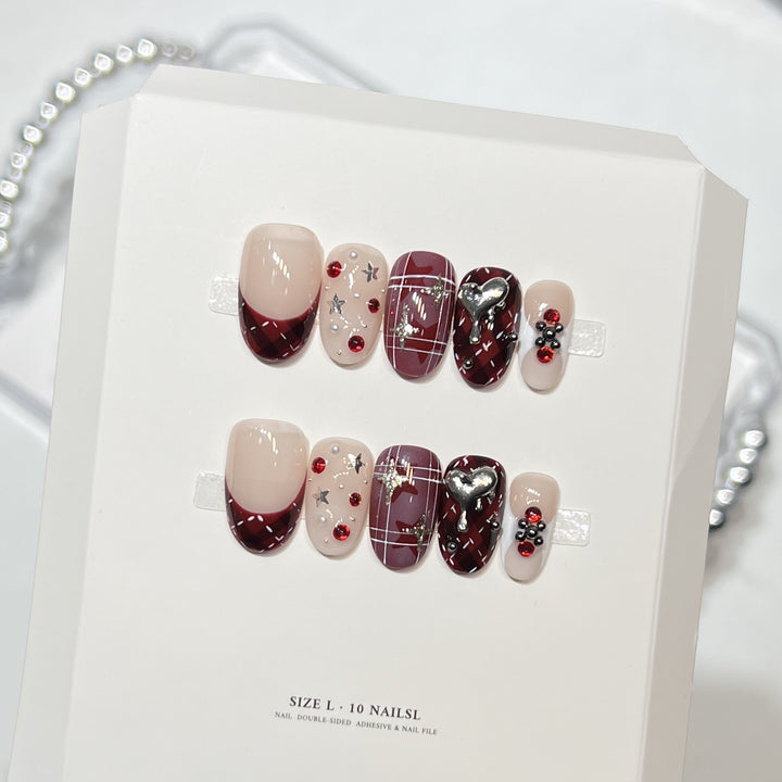 Artistic Press-On Nail Set with Stylish Design