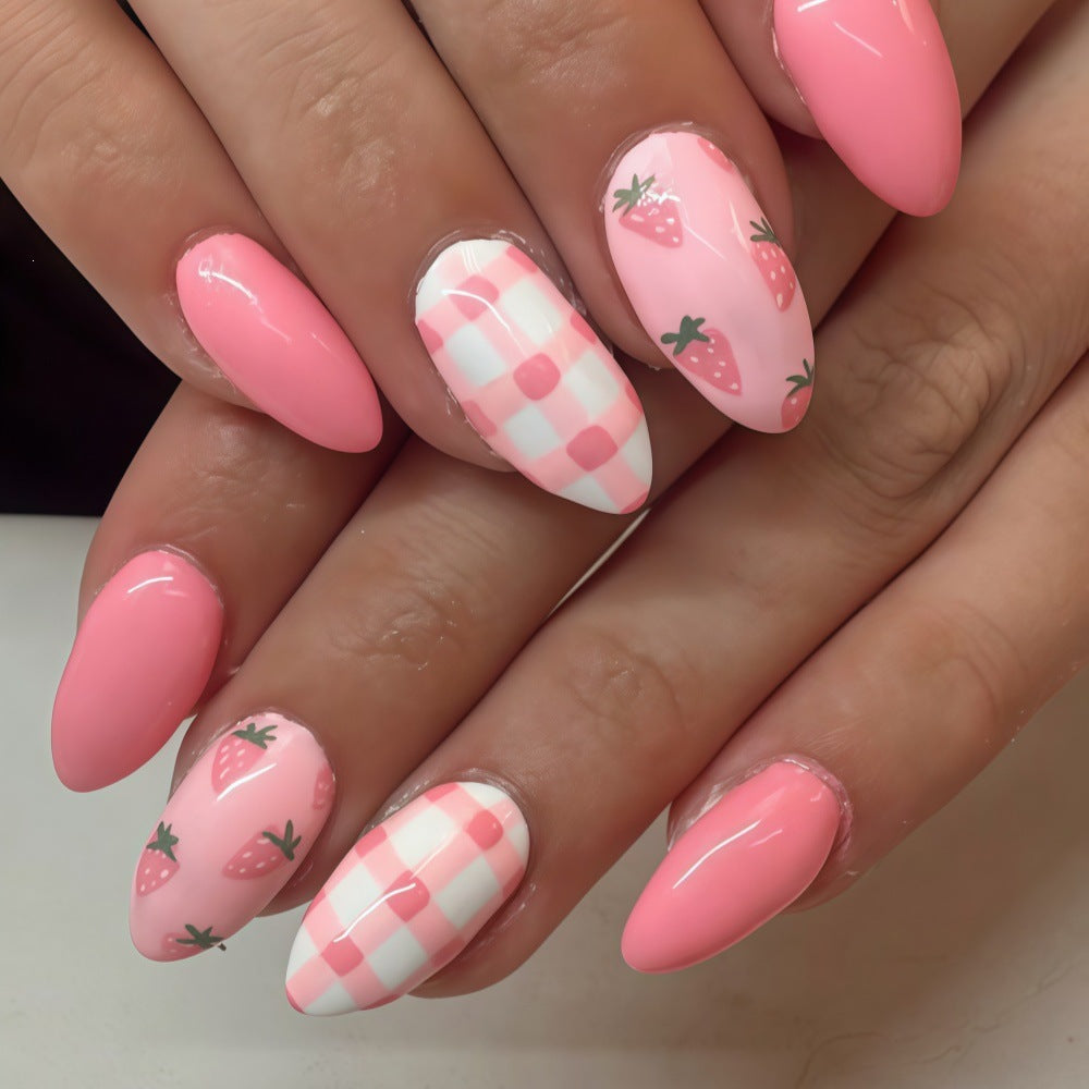 Artificial nails in fresh strawberry design Bowlift