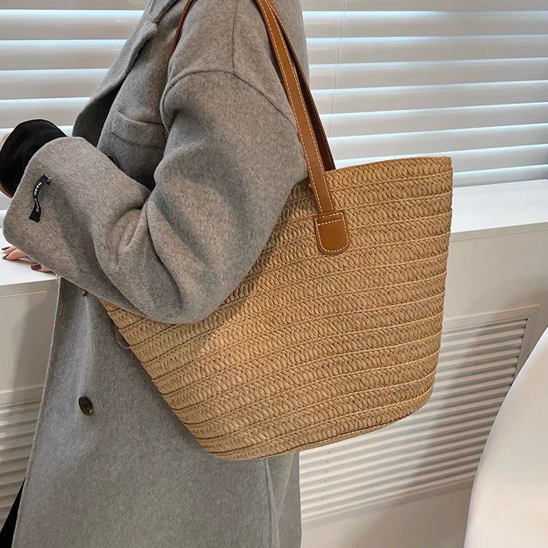 Elegant and Spacious Straw Bag with Leather Handles Bowlift