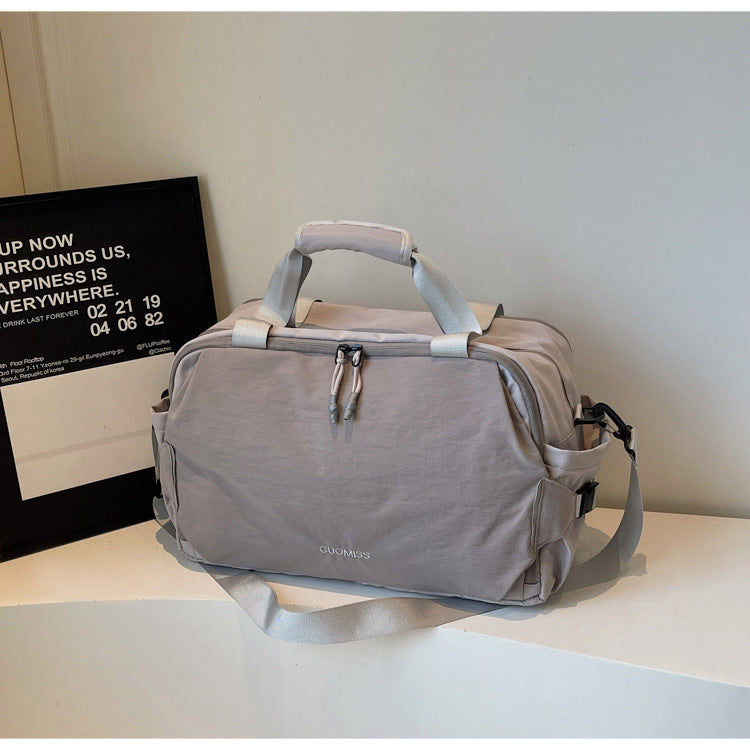 Versatile Structured Travel Duffle Bowlift