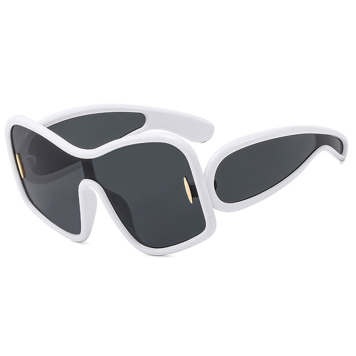 Women’s futuristic sunglasses with extra wide design and protective UV filter Bowlift