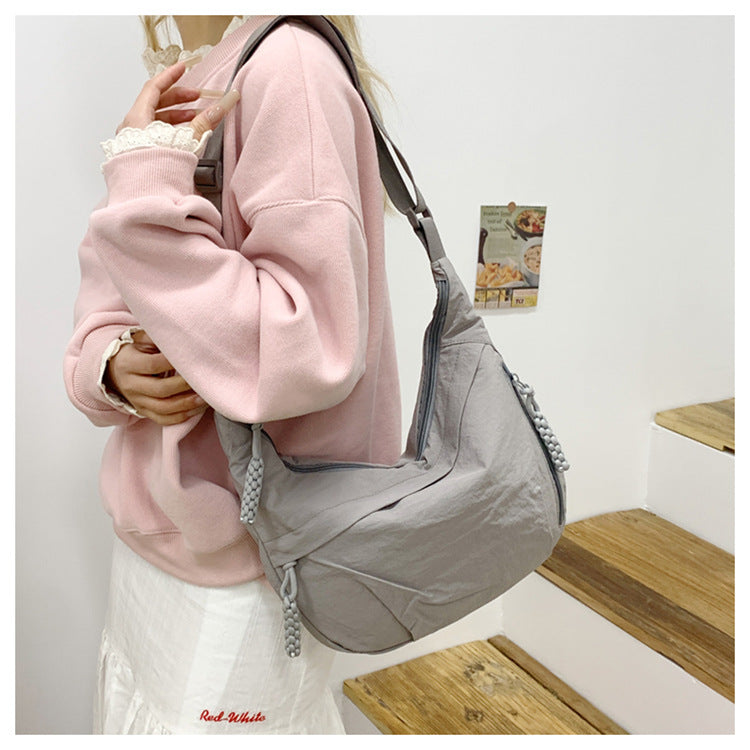 Comfortable shoulder bag with practical compartments Bowlift
