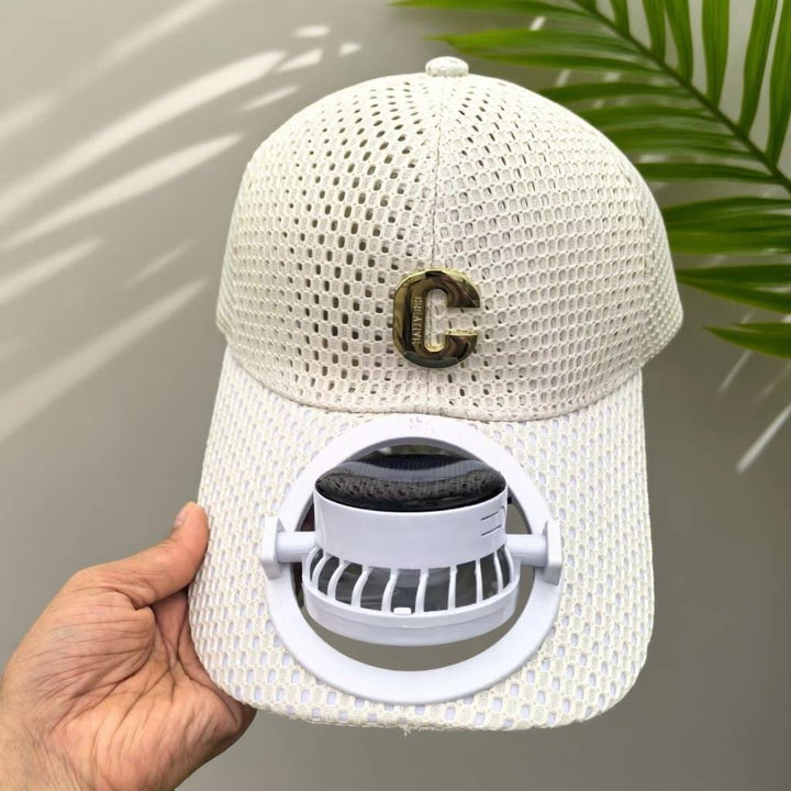 Breathable baseball cap with rechargeable fan in the visor and mesh insert Bowlift