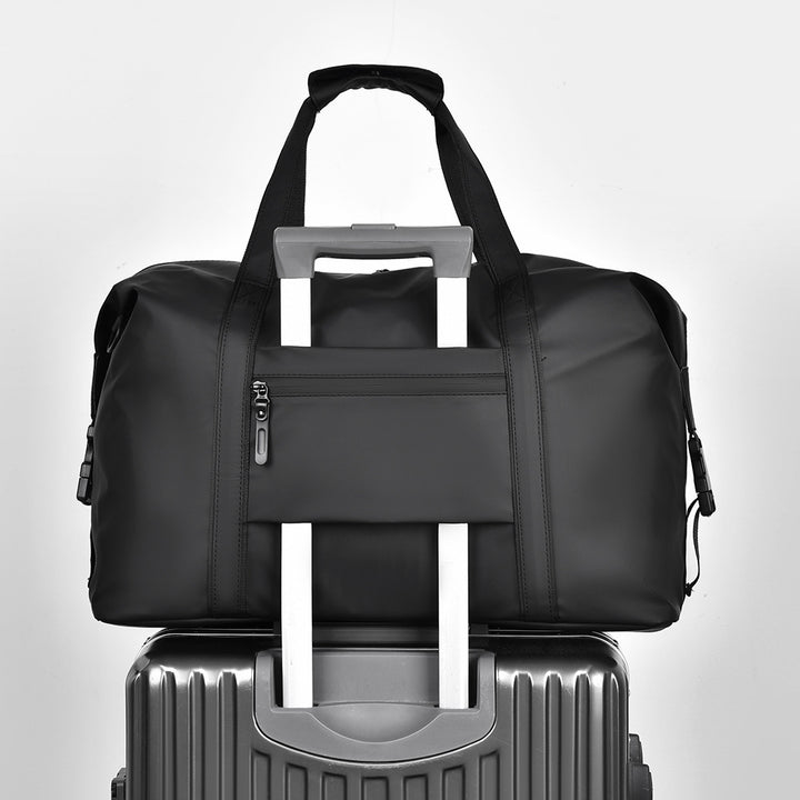Travel bag with waterproof material and practical carrying options Bowlift