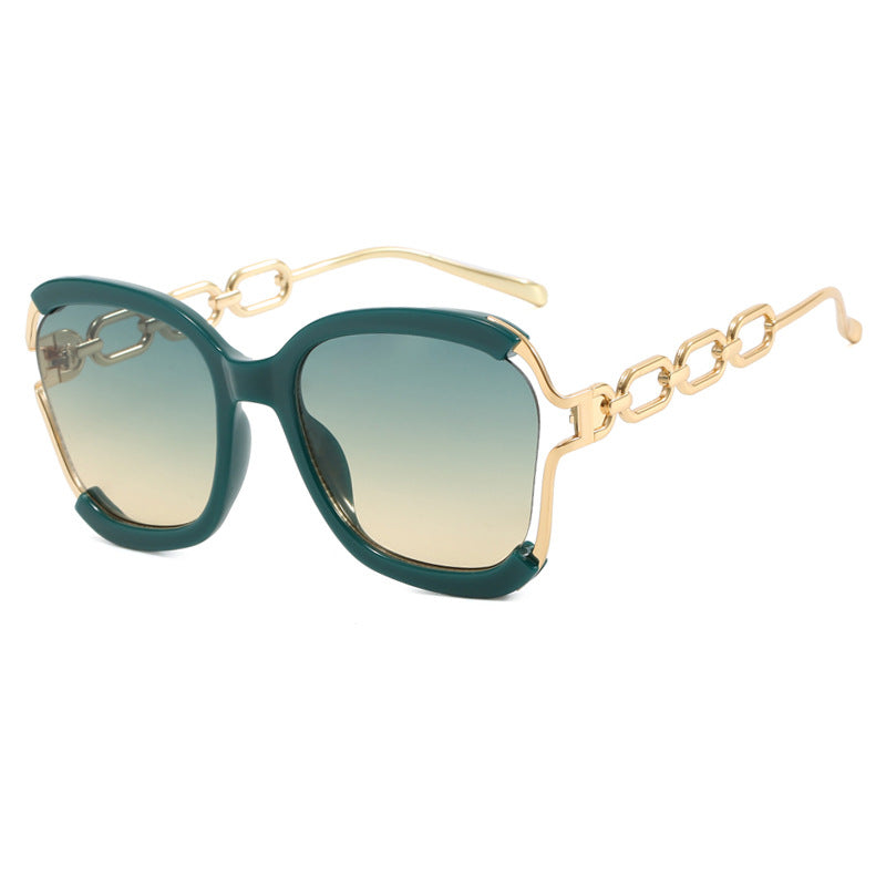 Ladies fashionable sunglasses with golden chain details Bowlift