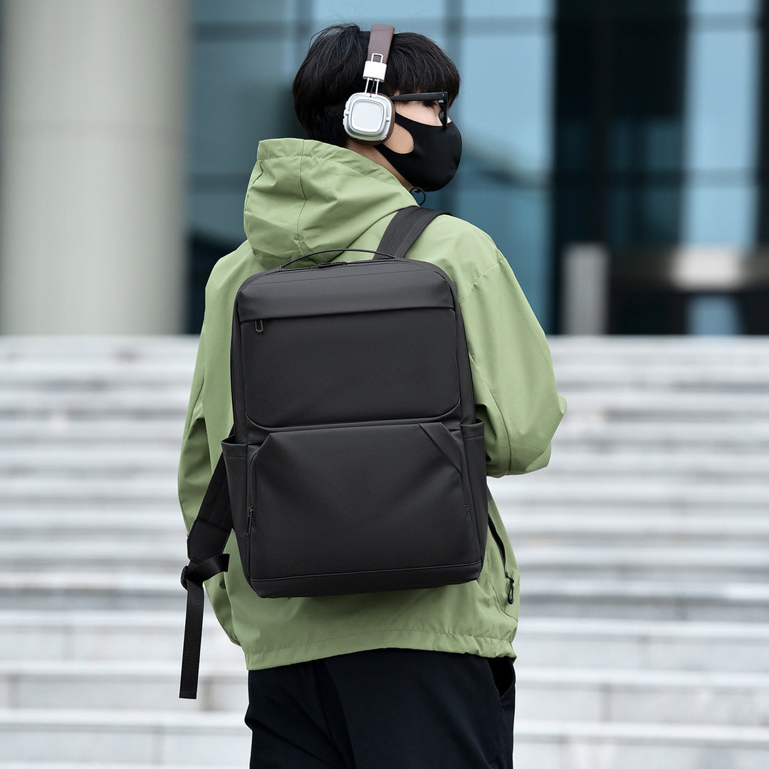 Sleek multifunctional tech-ready Backpack Bowlift