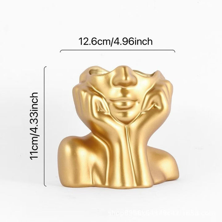 Stylish decorative figure Bowlift