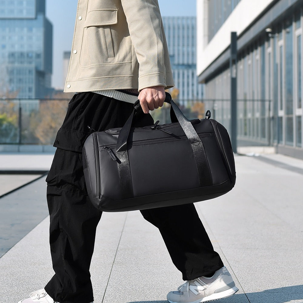 Everyday travel bag with spacious main compartment and innovative organization Bowlift