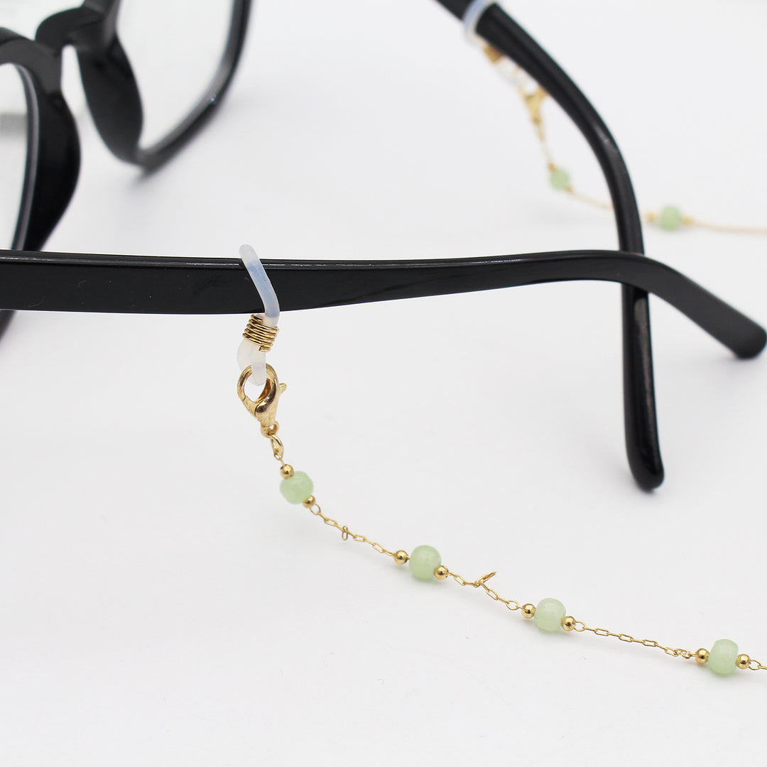 Elegant Beaded Eyewear Retainer Chain Bowlift