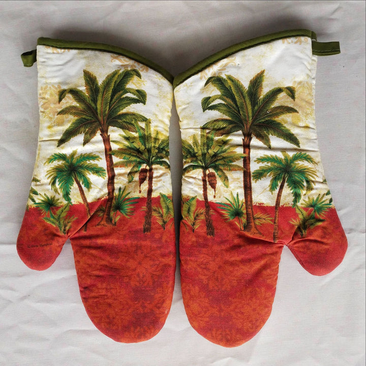 Insulated Double Oven Mitt Pair With Quilted Heat-Resistant Lining And Hanging Loop