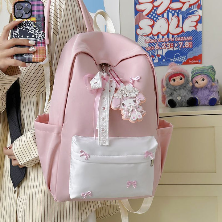 Playful backpack with elegant applications Bowlift