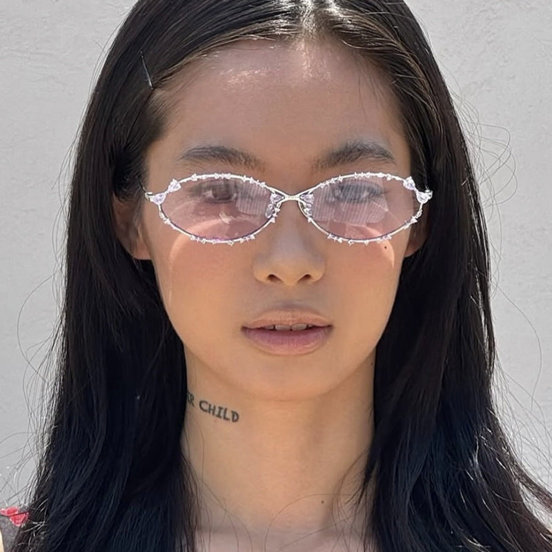 Women's exclusive sunglasses with sparkling rhinestone embellishment and elegant metal frame Bowlift