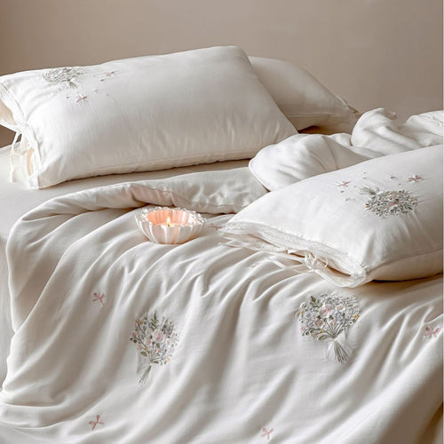 Elegant embroidered cotton satin bedding set with floral bouquet appliqués Bowlift