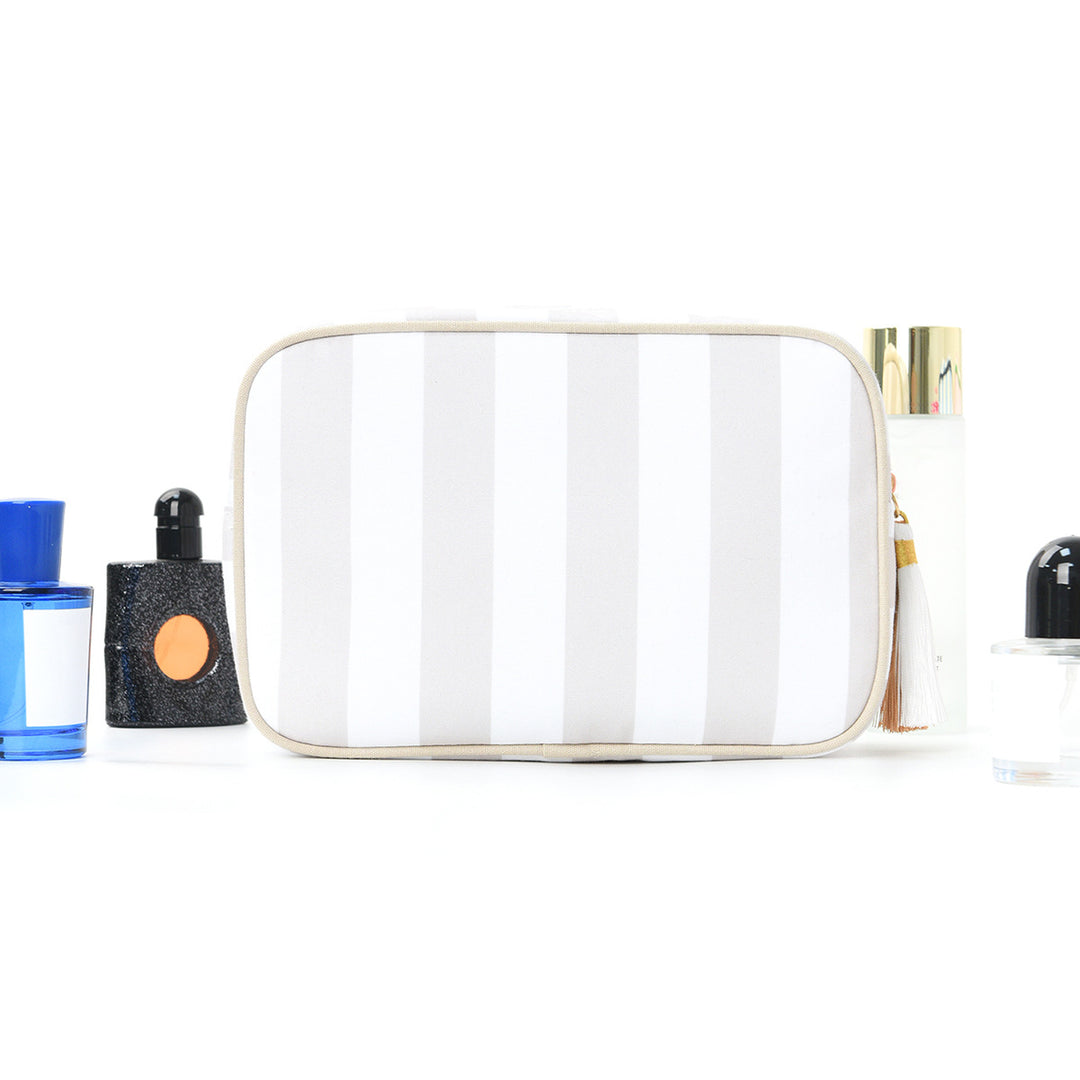 Elegant Cosmetic Organizer with Practical Compartments Bowlift