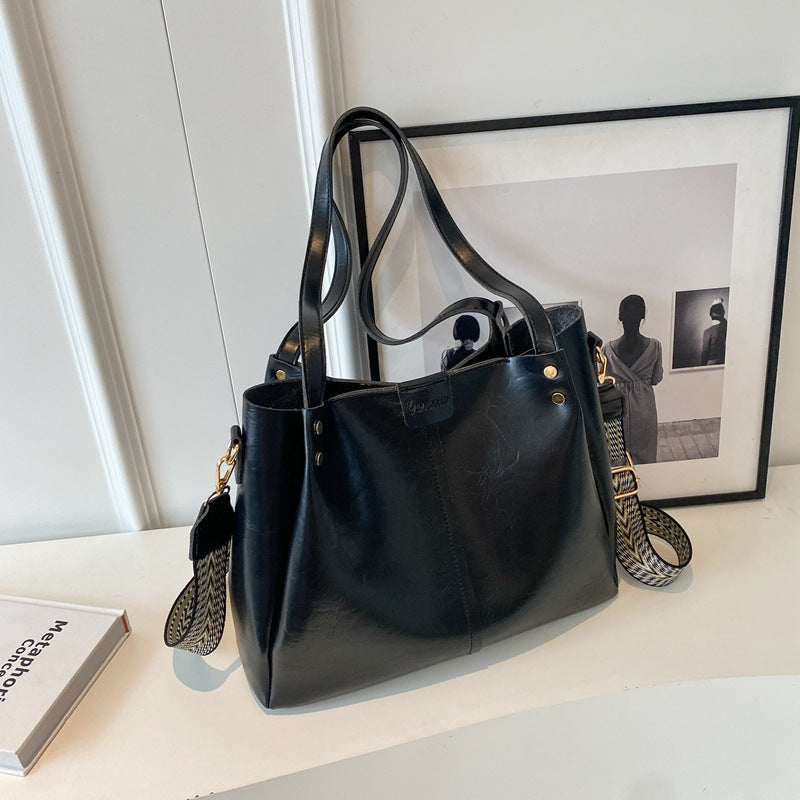 Chic Structured Tote Bag Bowlift