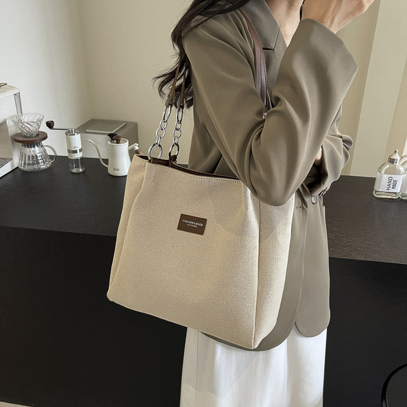 Chic Textured Shoulder Bag Bowlift