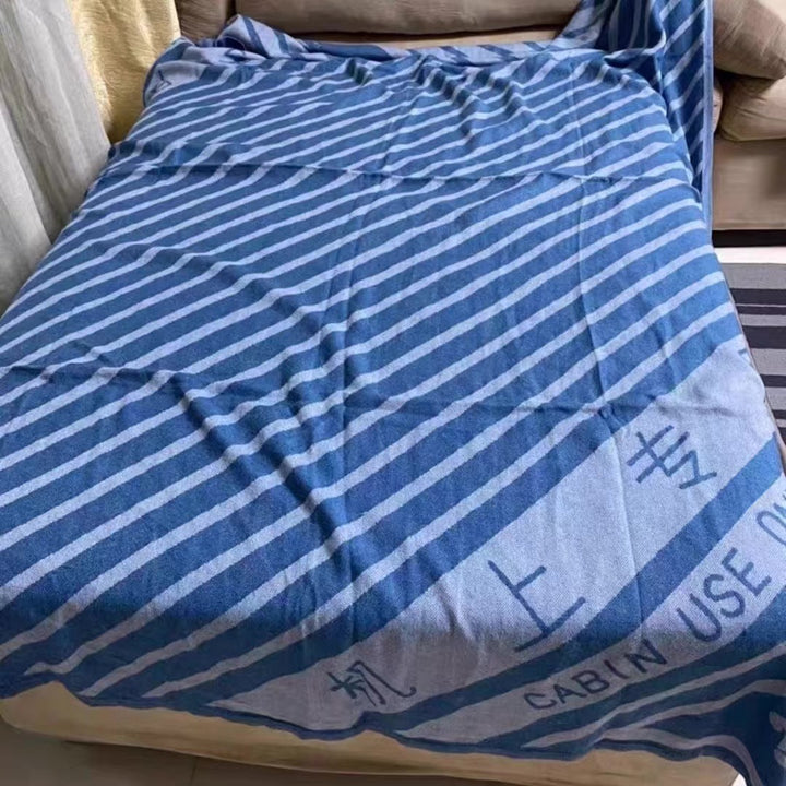 Cozy Throw Blanket Bowlift