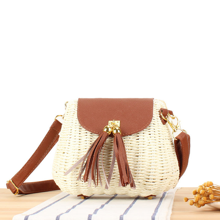 Shoulder bag with decorative fringes Bowlift
