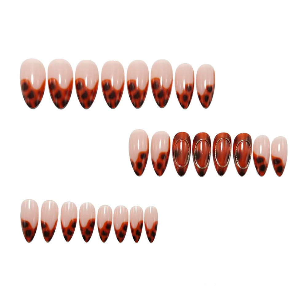 Artificial nails with elegant and curved tip Bowlift