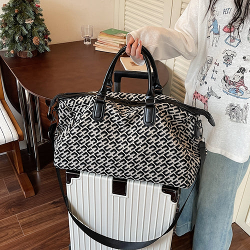 Stylish Travel Duffle Bowlift