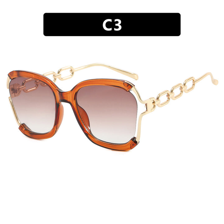 Ladies fashionable sunglasses with golden chain details Bowlift
