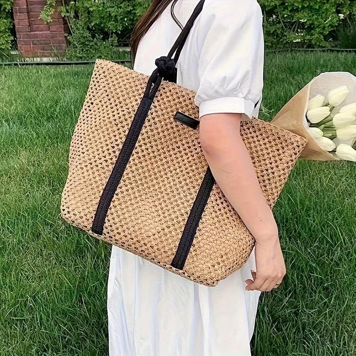 Spacious straw shopping bag with sturdy carry handles Bowlift