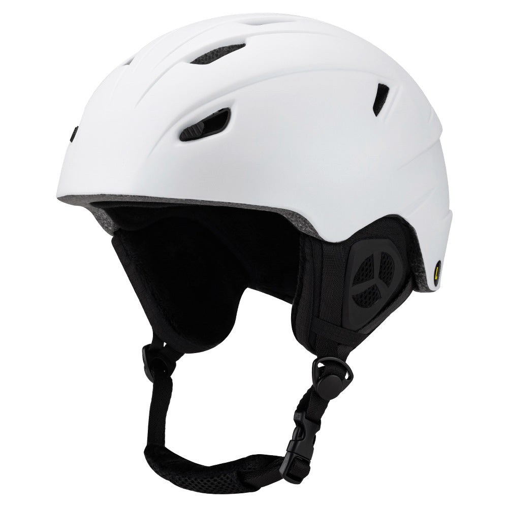 Sport-Optimized Snow Helmet Bowlift