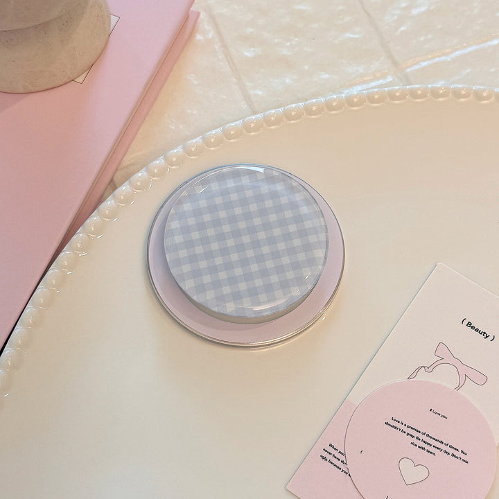 Practical glass coaster with checkered pattern Bowlift