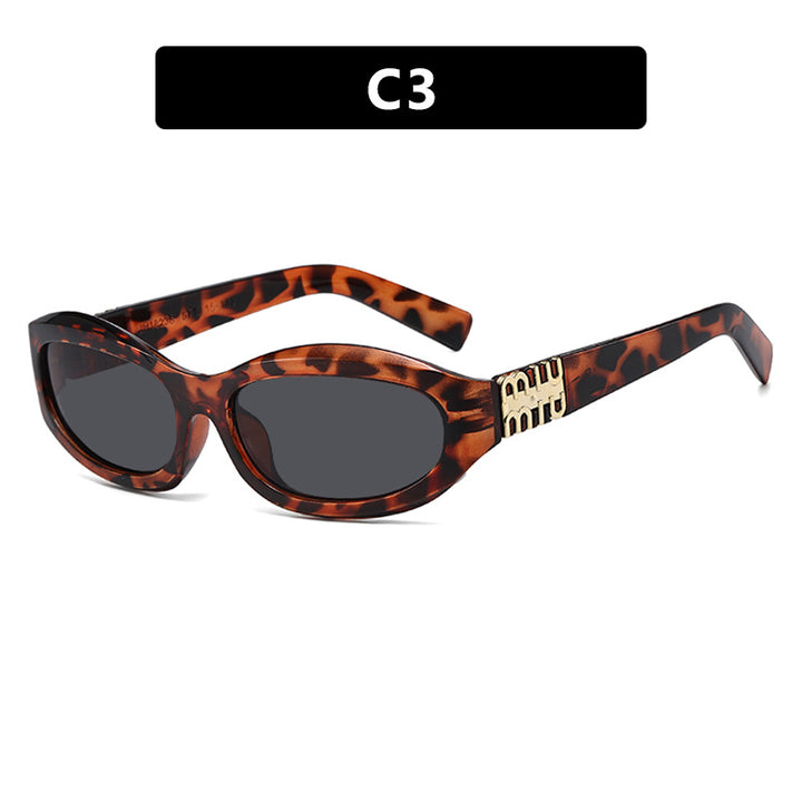 Women’s fashionable sunglasses in a curved design with luxurious details Bowlift