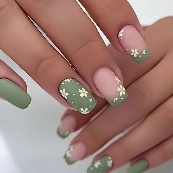 Floral Accent Nail Art Bowlift