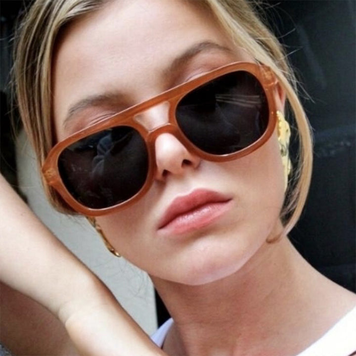 Women's fashionable sports sunglasses with wide, flexible frame Bowlift